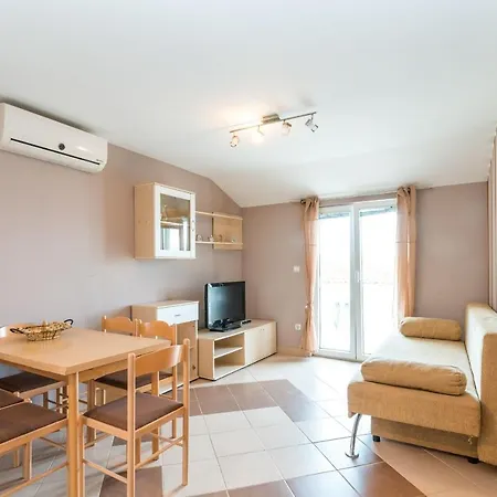 Mahnet Apartmán Vir